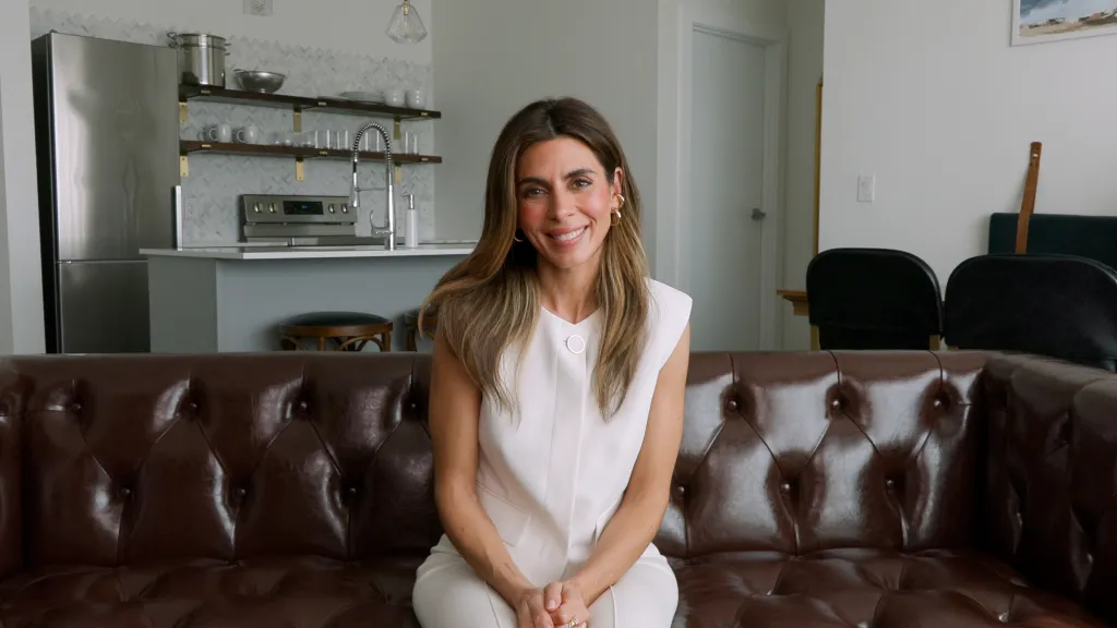 Jamie-Lynn Sigler Says Parenting Through MS Takes a ‘Strong Village’