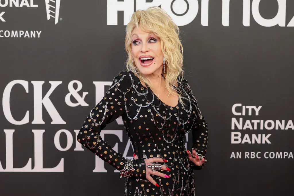 Dolly Parton Is Dealing With Health Issues After Cancelled Appearance
