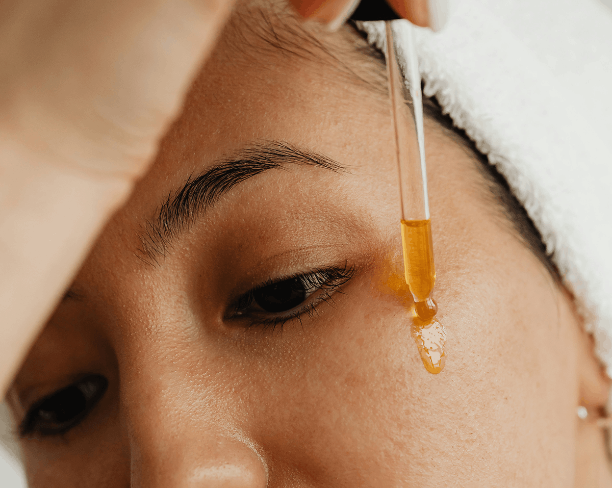 Peptides vs Retinol: Which Ingredient Wins for Aging Skin