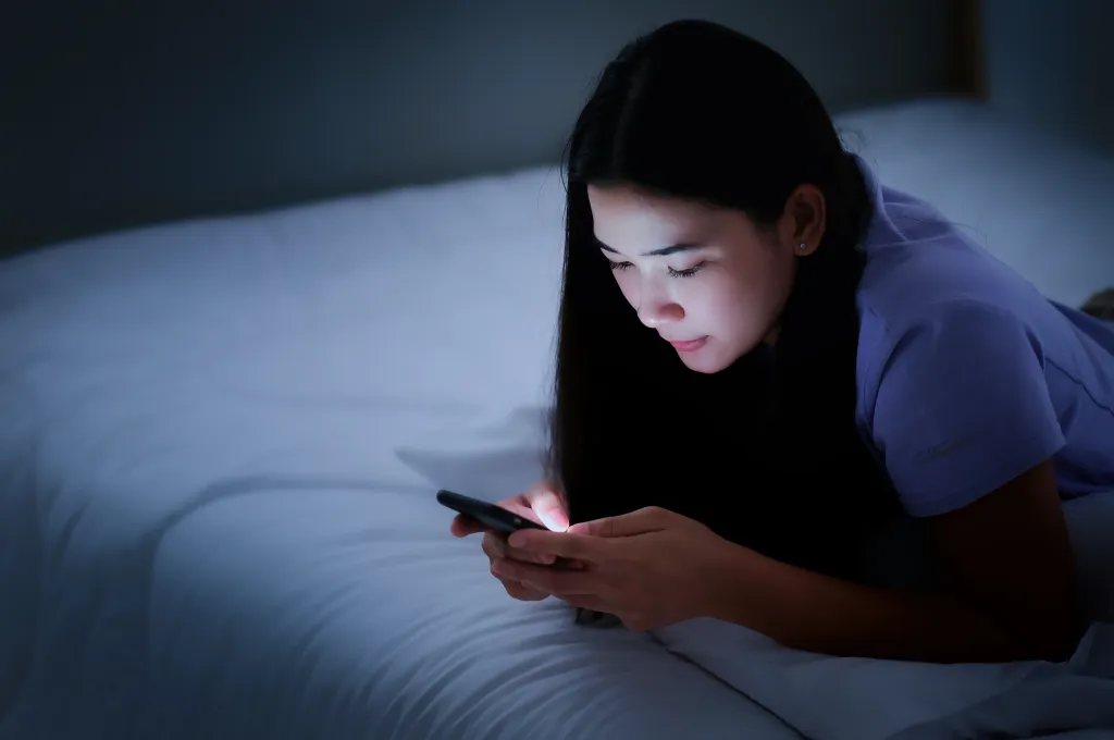 Fixing Teen Summer Screen Time Habits Before School