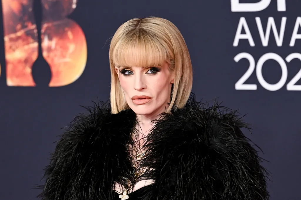 Kelly Osbourne Speaks Out on Relapse After Dad Ozzy’s Death